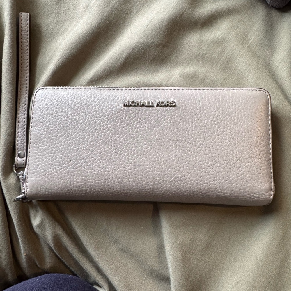 Michael Kors Pebbled Leather Zip-Around Wallet in Light Beige